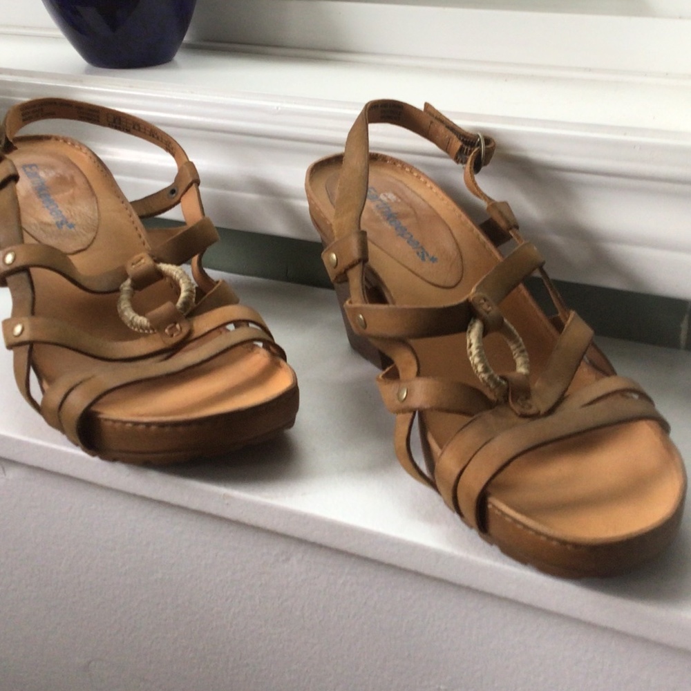 NWOT Timberland Earthkeepers Sandals Tan Sz 8.5 never worn